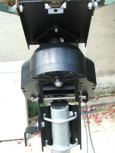 G Jaeger SMR 1224 detail na motor z predu c7